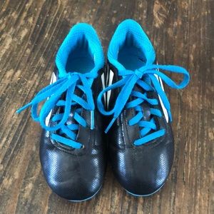 Adidas youth 13 cleats